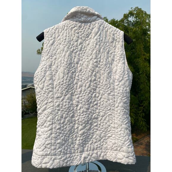 Christopher & Banks Vest White Quilted Zip Front Size Medium - Picture 2 of 6